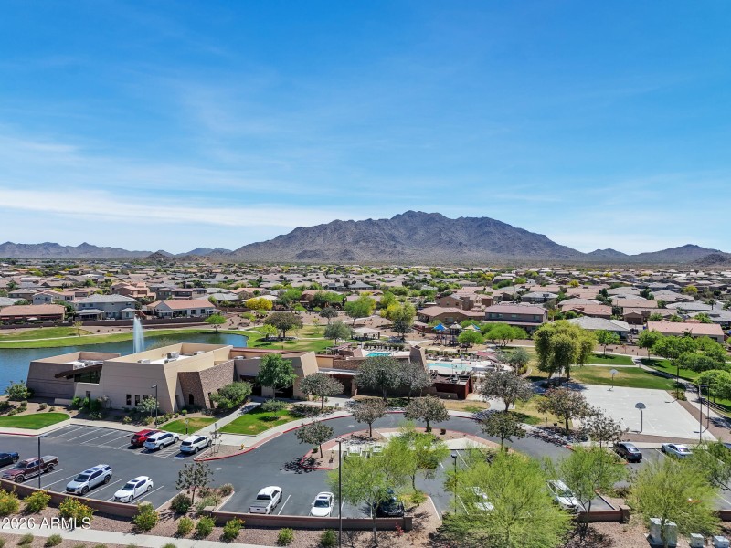 2185 E Hazeltine Way-48