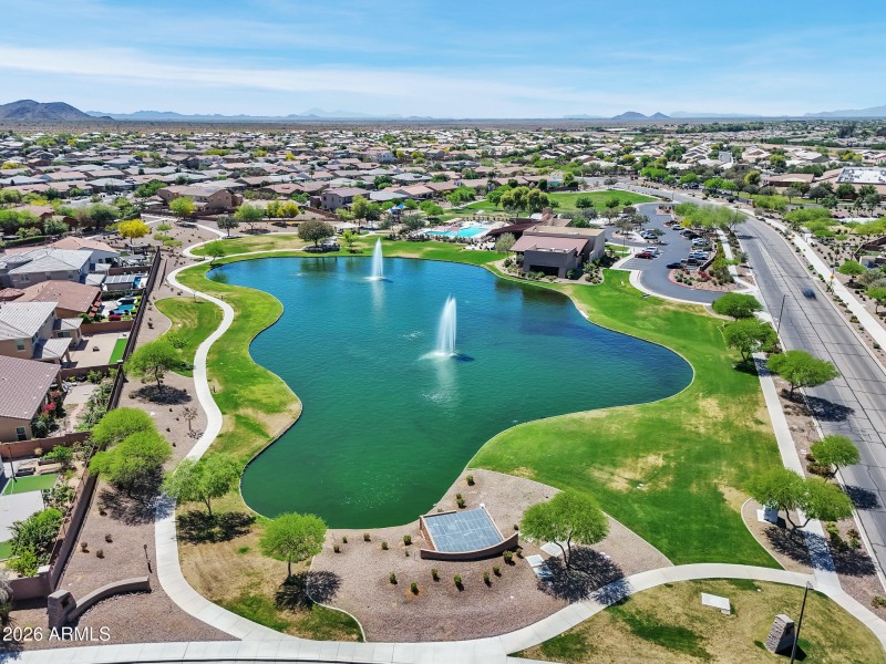 2185 E Hazeltine Way-54