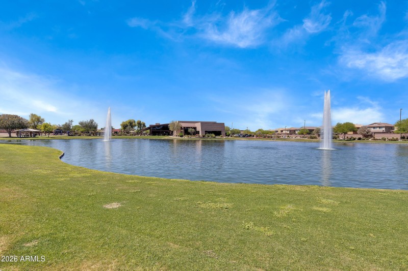 2185 E Hazeltine Way-56