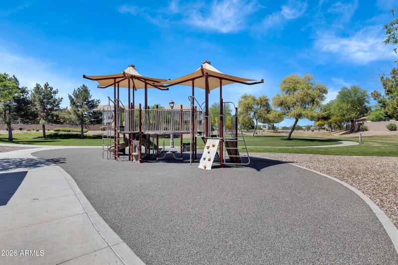 2185 E Hazeltine Way-72