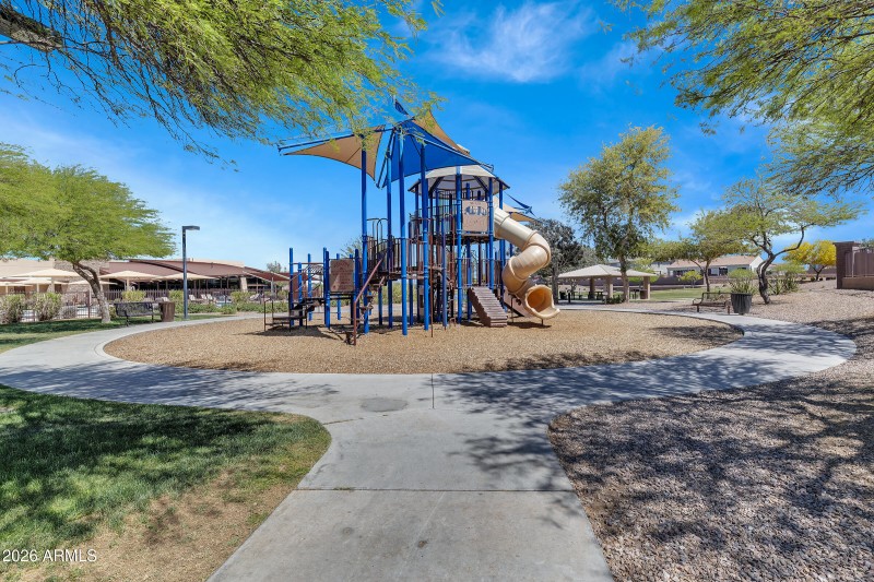 2185 E Hazeltine Way-75