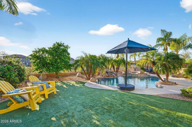 Imagine entertaining here!