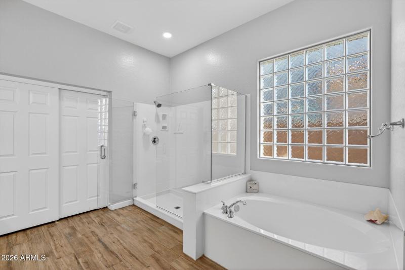 Separate tub & shower