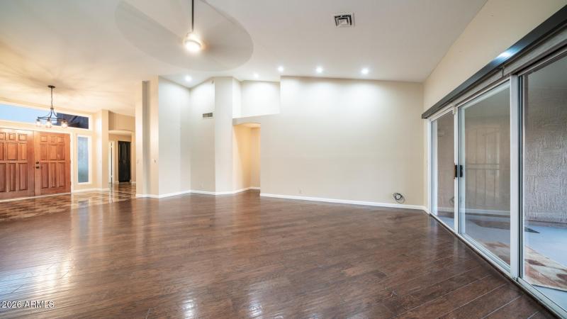 8756 W Rockwood Dr-12