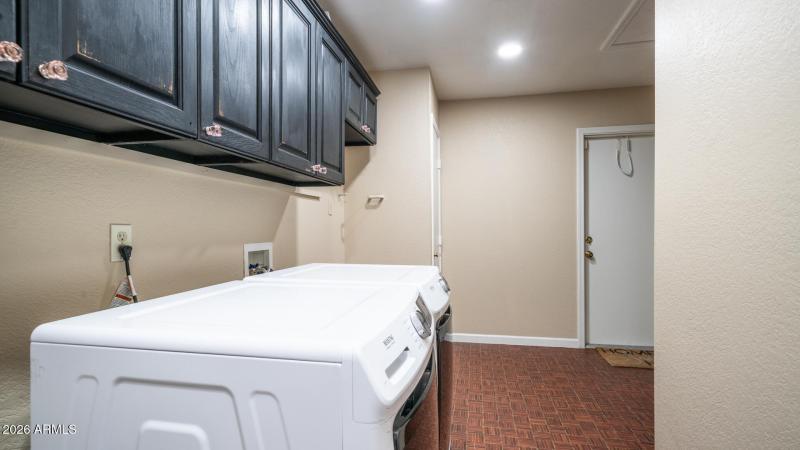 8756 W Rockwood Dr-25