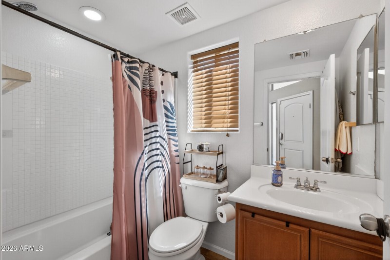 35_9846_W_Melinda_Ln35_mls