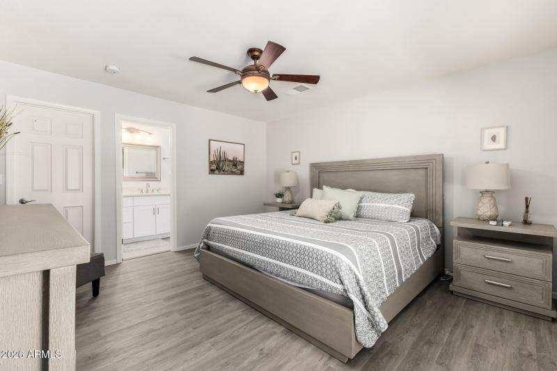 29 - Champagne 9222 - Copy - Copy