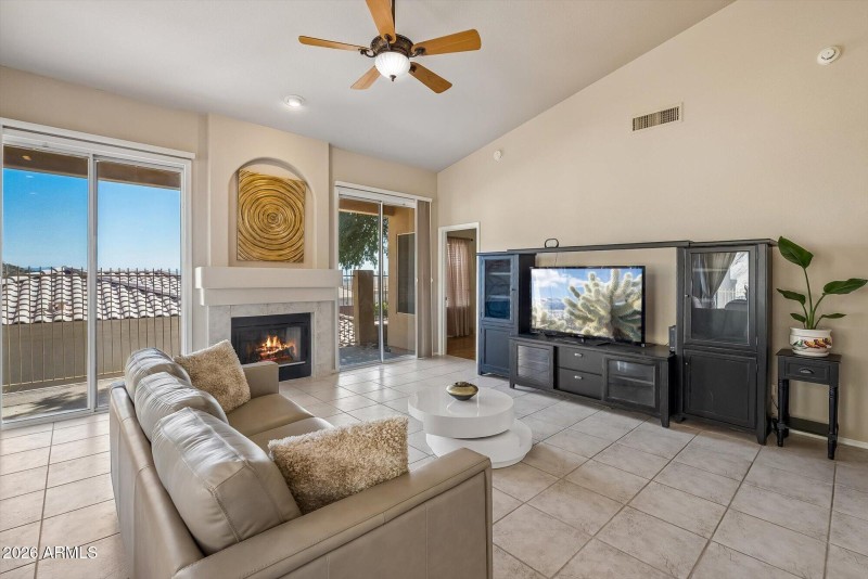 04-9611 Morning Glory Ln-001