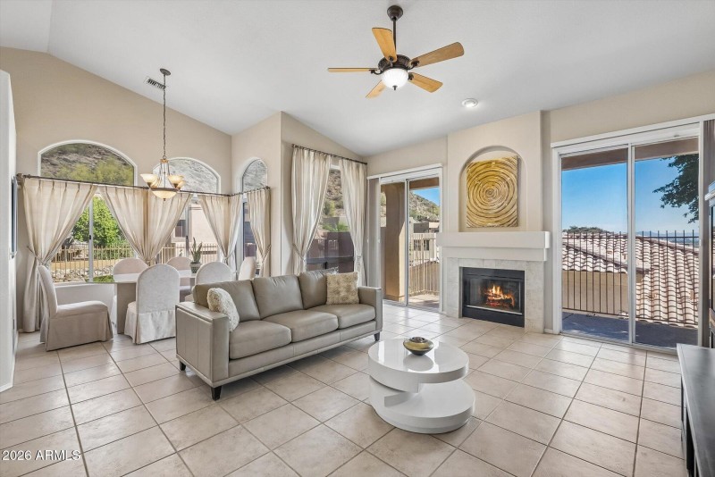 05-9611 Morning Glory Ln-002