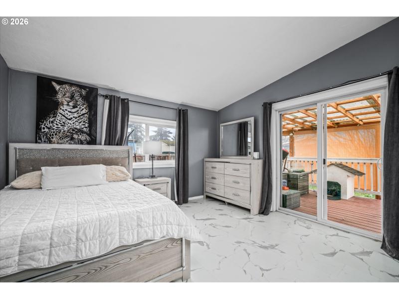 Owner's Suite Bedroom