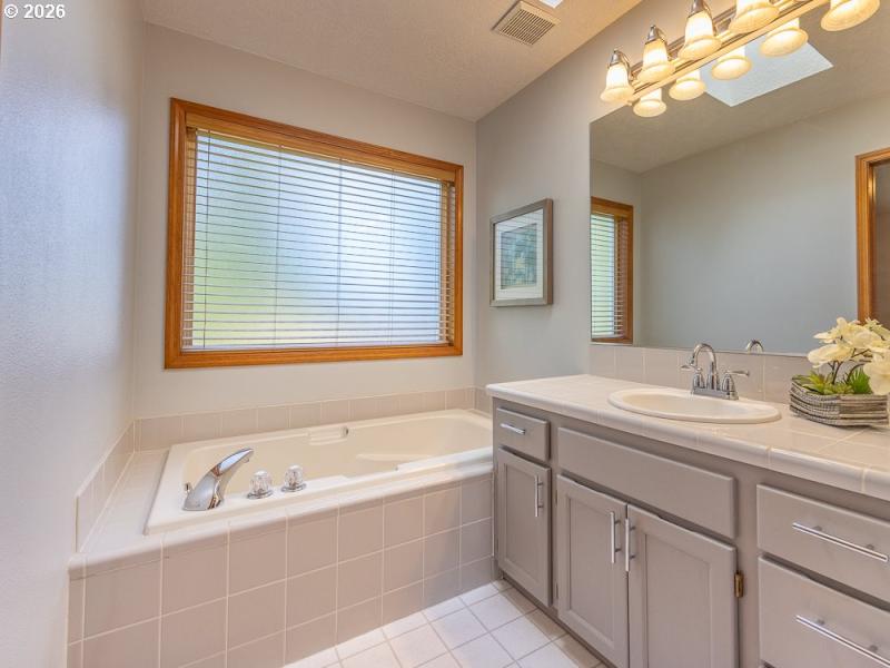 Owner's Suite Bathroom