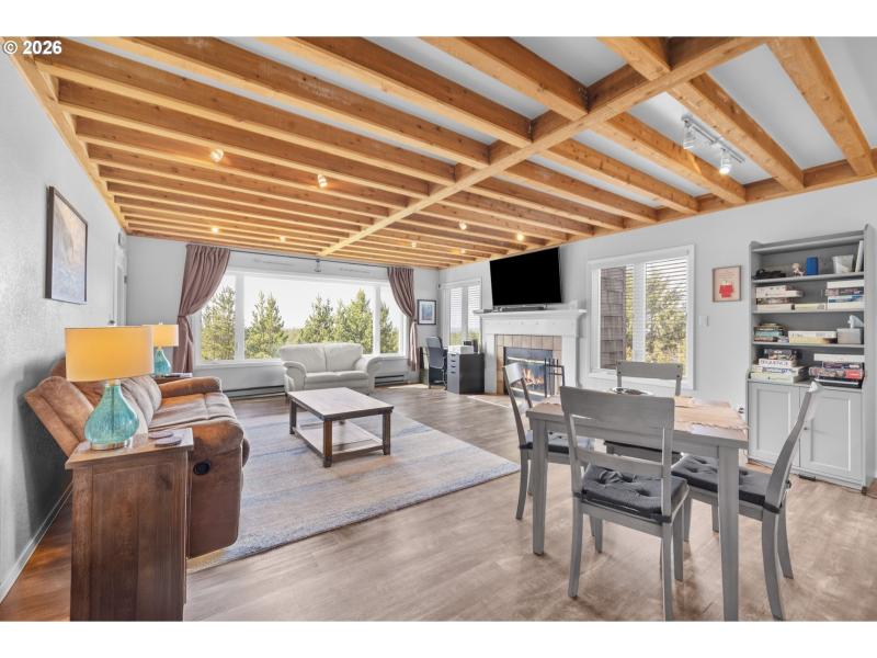 Living Room/Dining Room