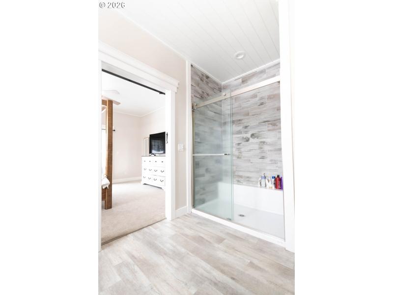 Owner's Suite Bathroom