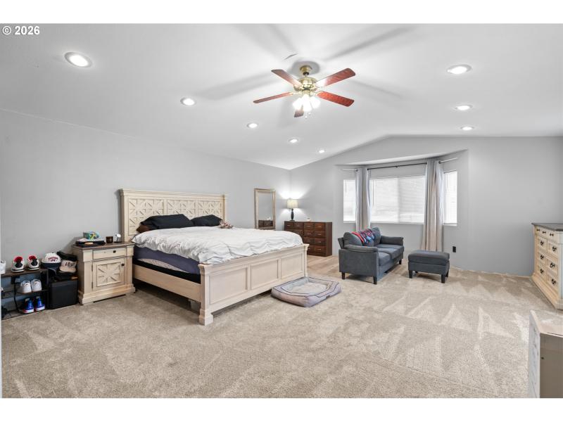 Bedroom, Owner's Suite