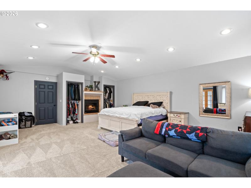 Bedroom, Owner's Suite