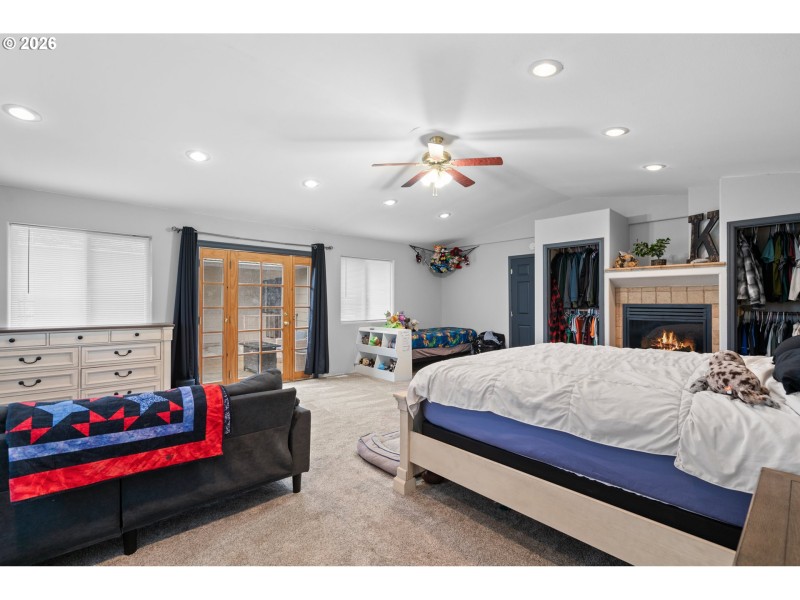 Bedroom, Owner's Suite