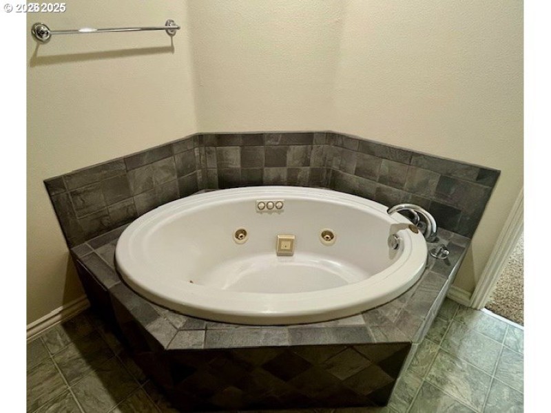 Bathroom, Attached