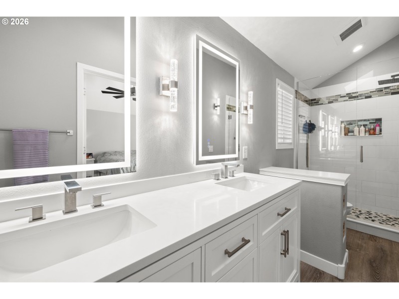 Owner's Suite Bathroom