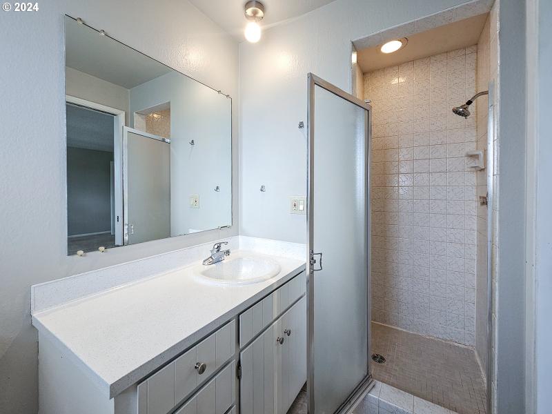 Owner's Suite Bathroom