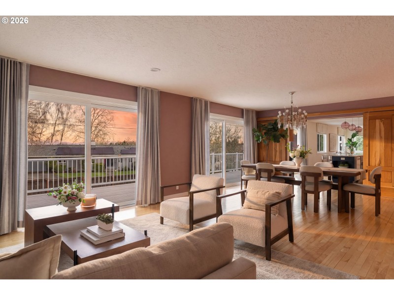 Living Room/Dining Room