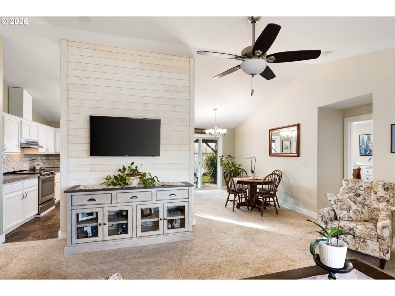 Living Room/Dining Room