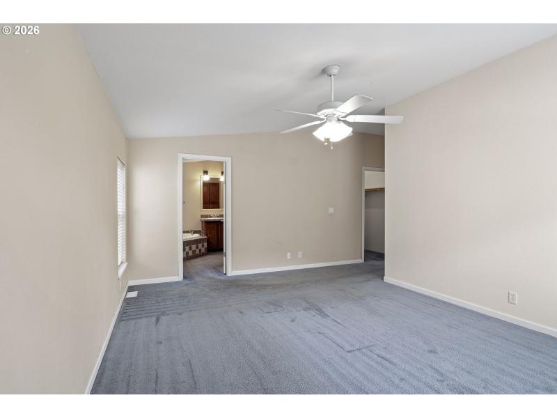 Bedroom, Owner's Suite