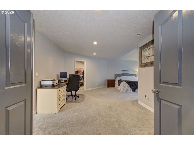 Bedroom, Owner's Suite