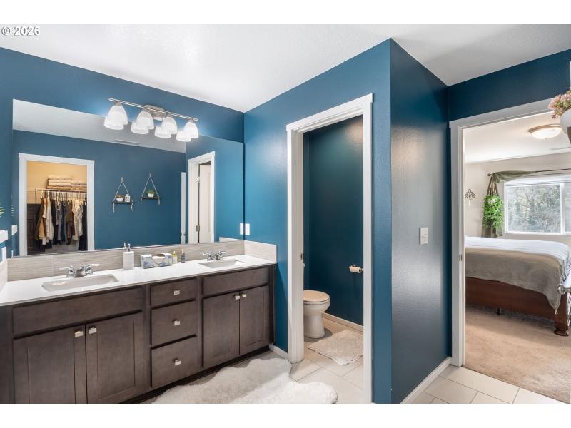 Owner's Suite Bathroom