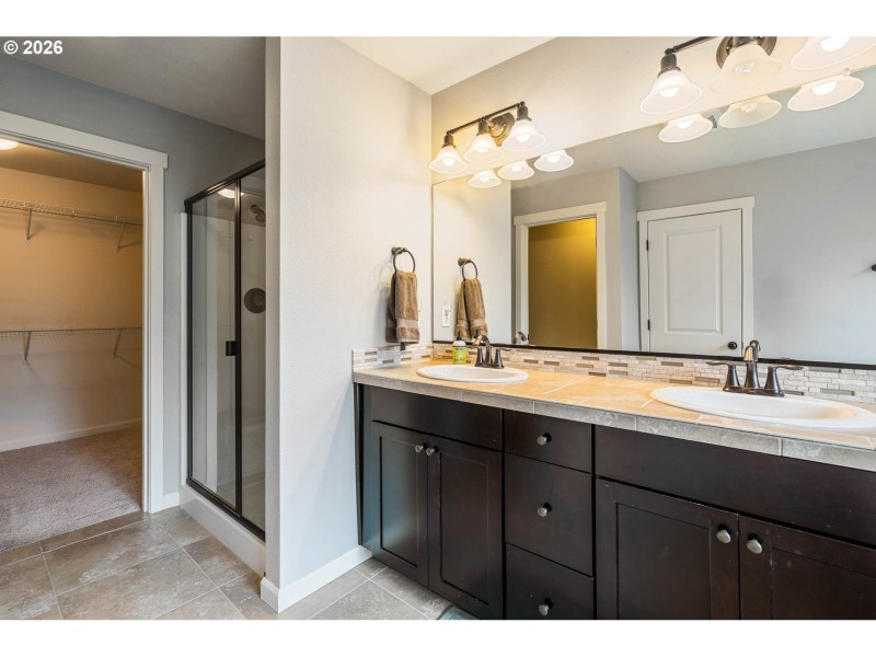 Owner's Suite Bathroom