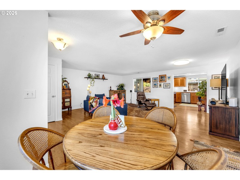 Living Room/Dining Room