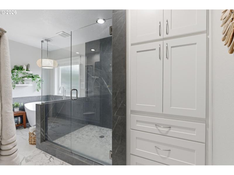 Owner's Suite Bathroom