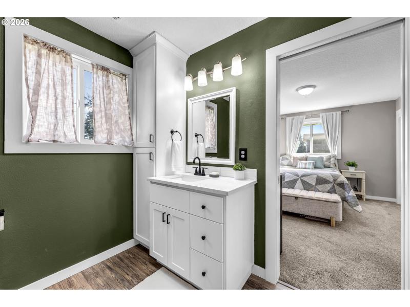 Owner's Suite Bathroom