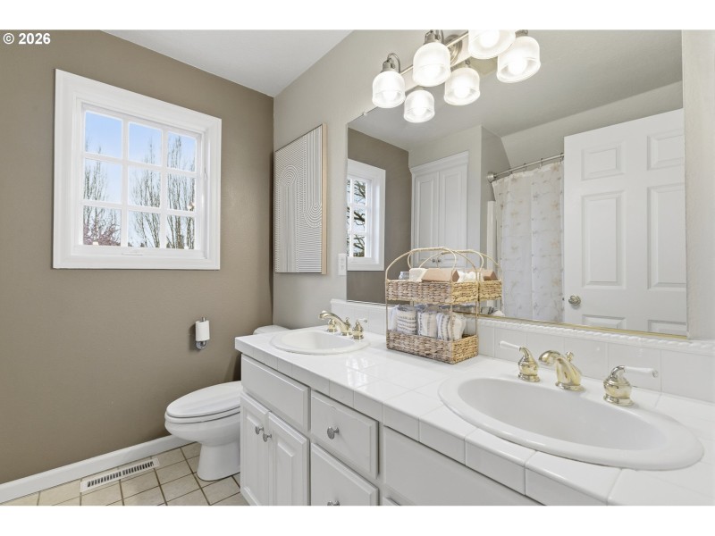 Owner's Suite Bathroom