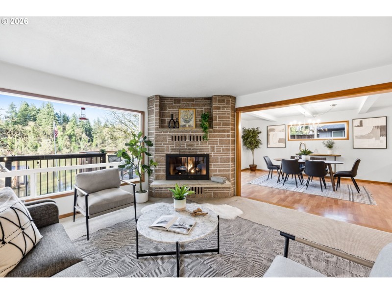 Living Room/Dining Room