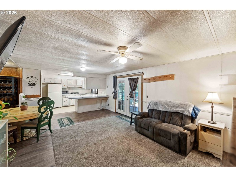 Living Room/Dining Room