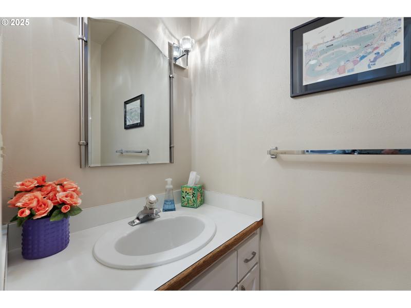 Bathroom, Continental