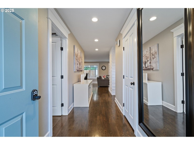 Entrance/Foyer