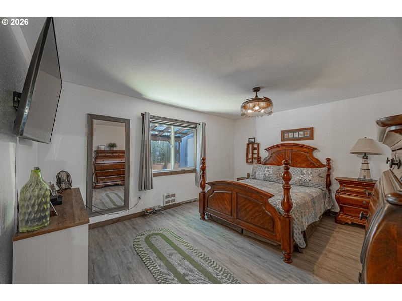 Bedroom, Owner's Suite