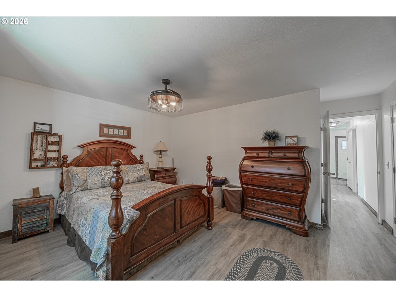 Bedroom, Owner's Suite