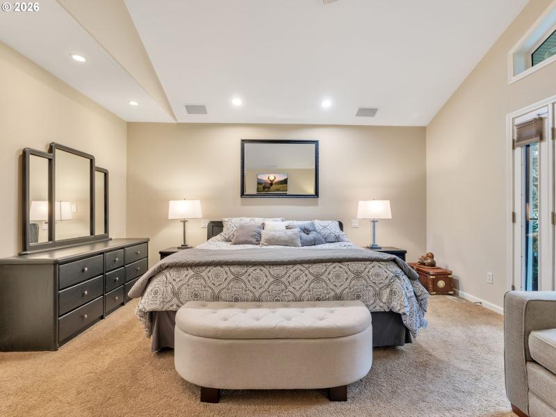 Bedroom, Owner's Suite