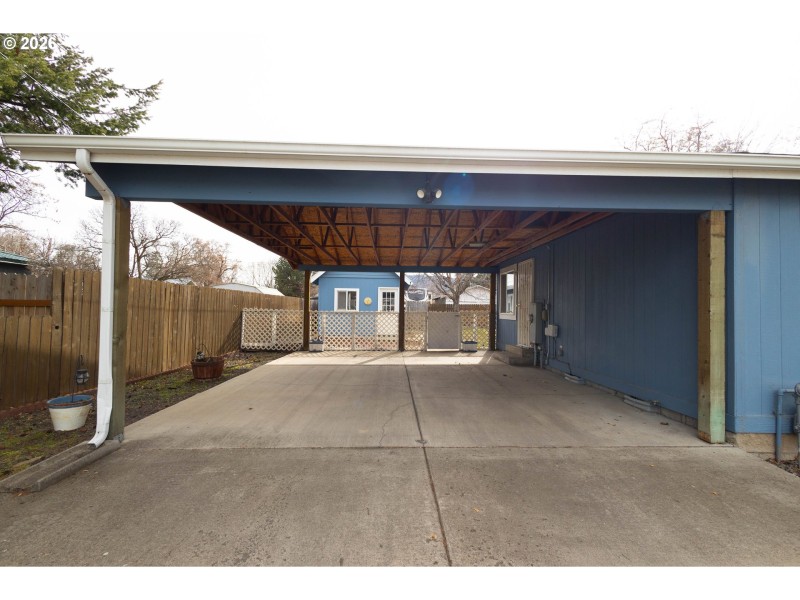 Carport