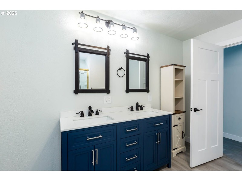 Owner's Suite Bedroom