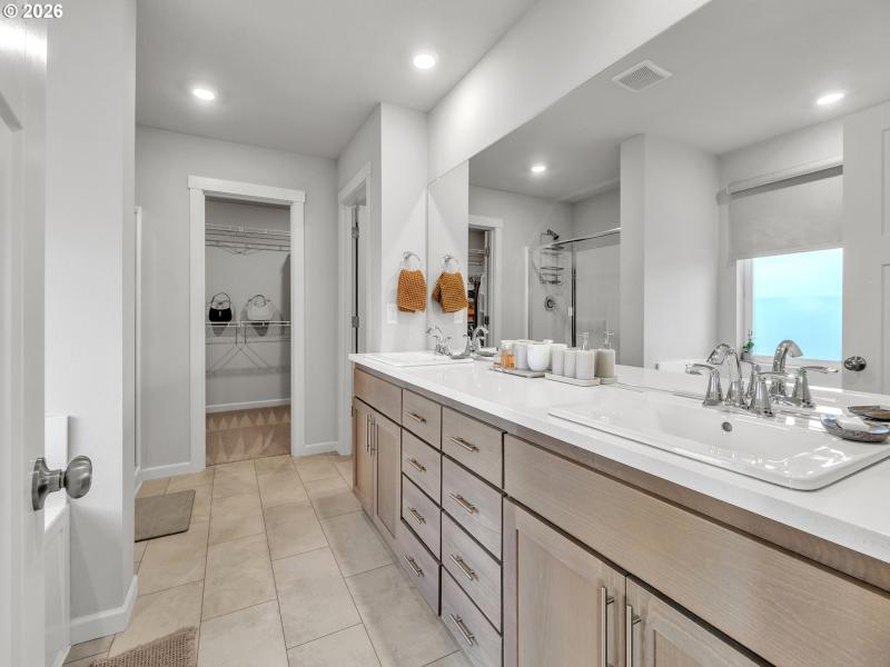 Owner's Suite Bathroom