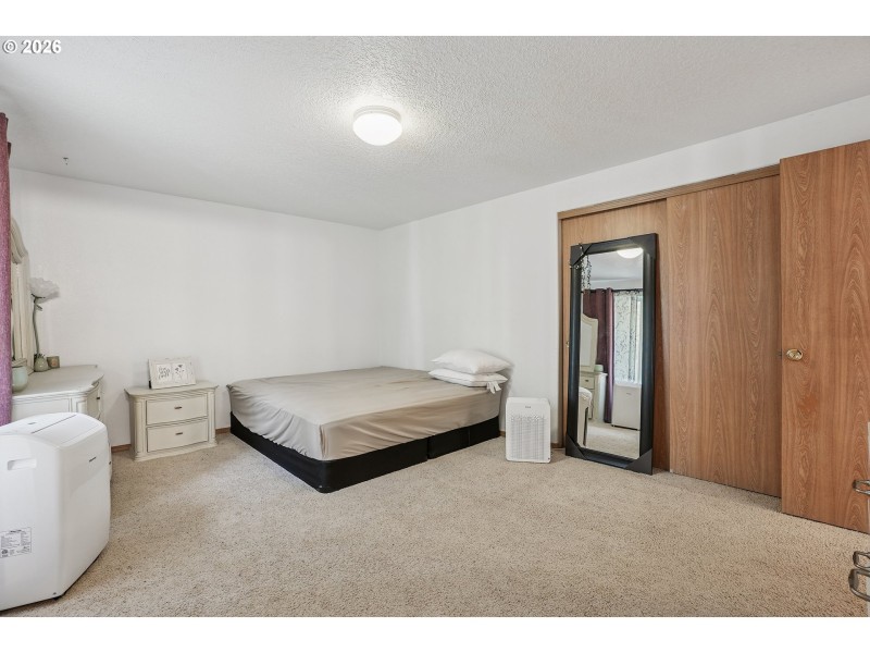 Owner's Suite Bedroom