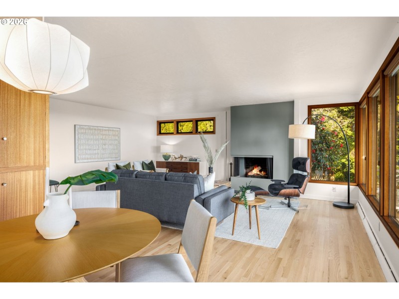 Living Room/Dining Room