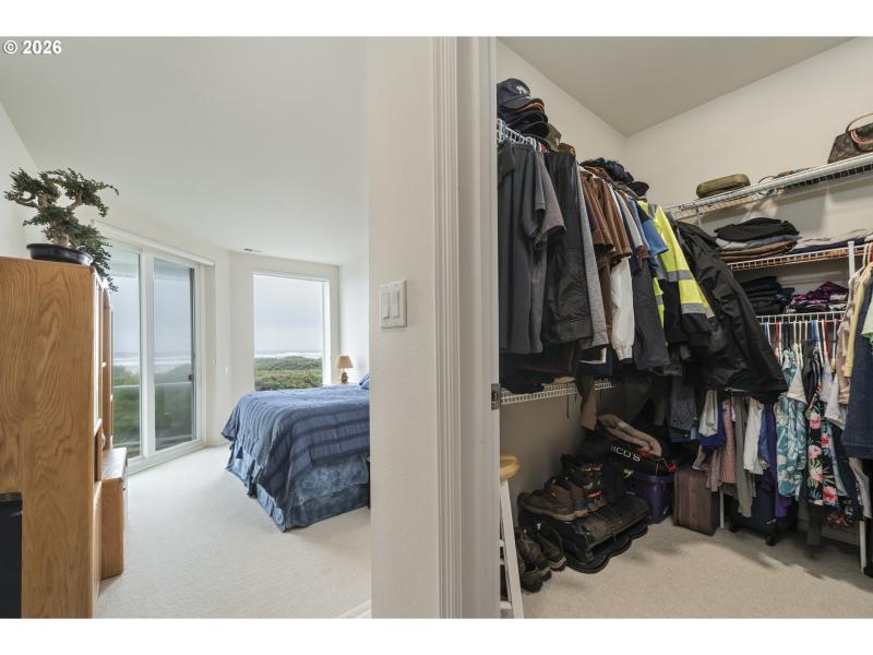 Bedroom, Owner's Suite