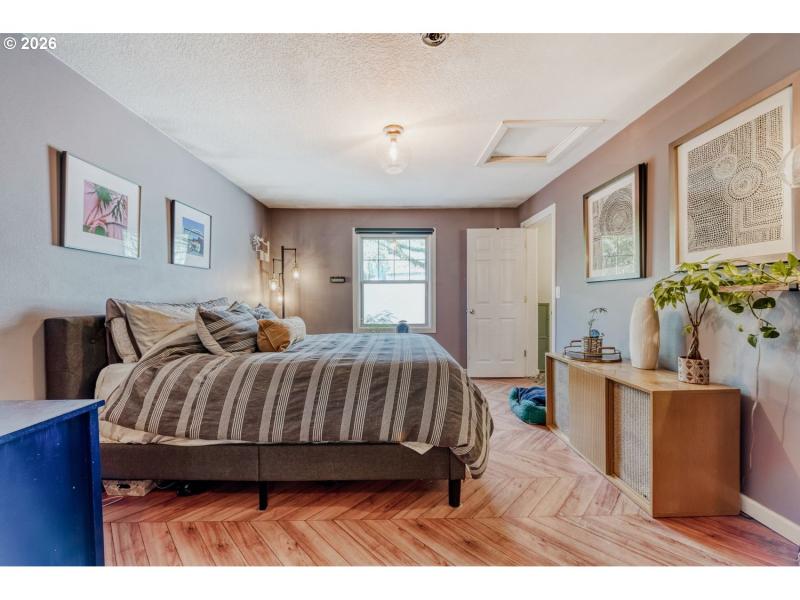 Bedroom, Owner's Suite