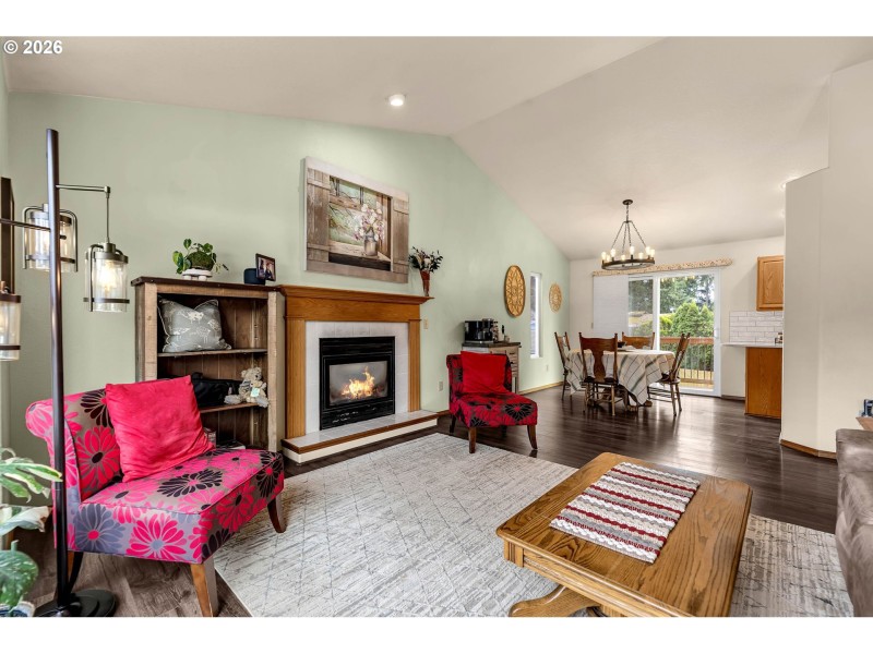 Living Room/Dining Room