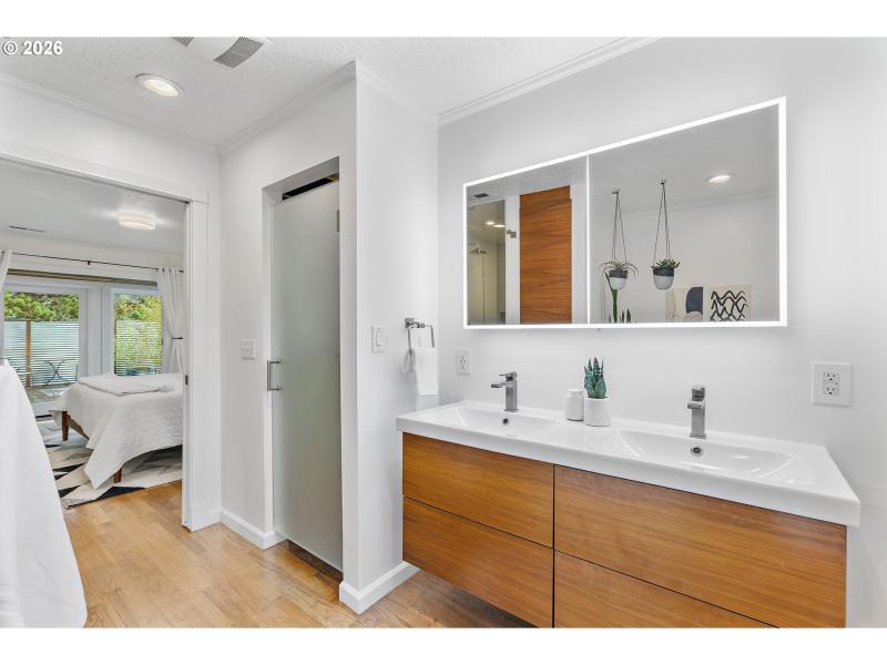 Owner's Suite Bathroom