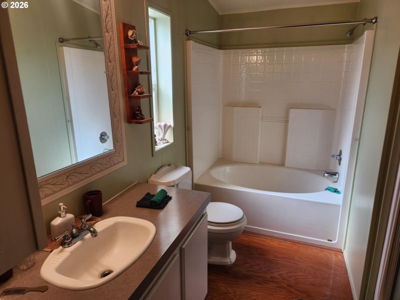 Owner's Suite Bathroom
